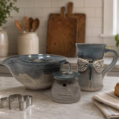 Stoneware Mixing Bowl with Spout